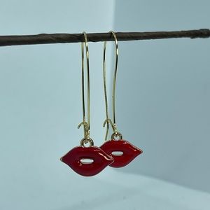 Hot lips kidney wire earrings